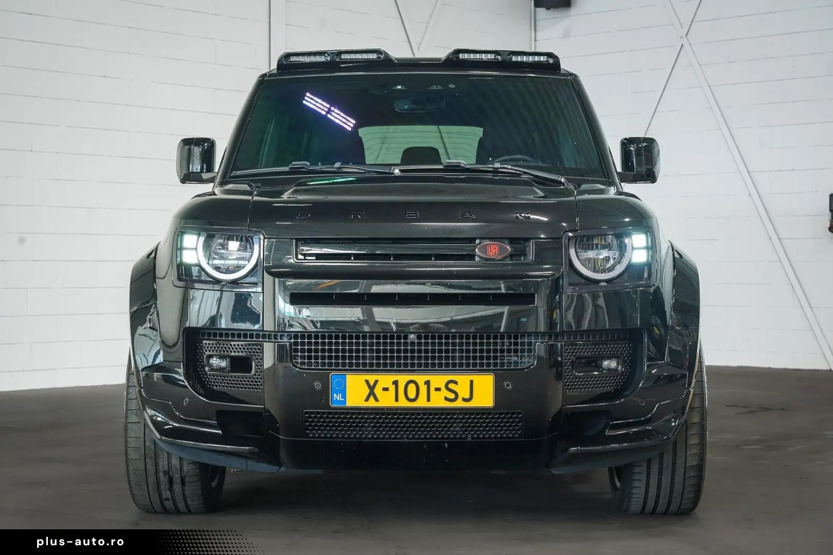LAND ROVER Defender 110 2.0 P400e 110 SE   URBAN Widebody