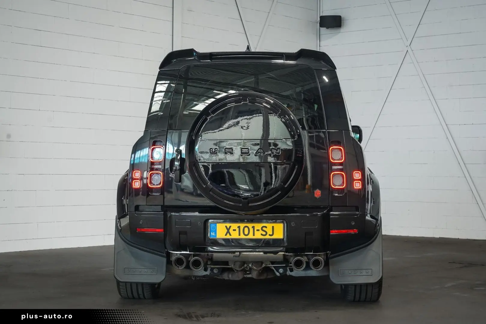 LAND ROVER Defender 110 2.0 P400e 110 SE   URBAN Widebody