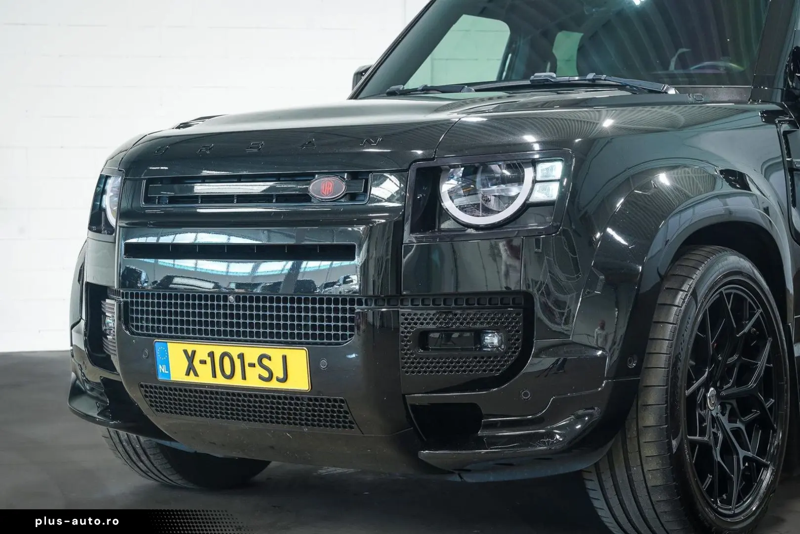 LAND ROVER Defender 110 2.0 P400e 110 SE   URBAN Widebody
