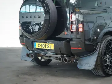 LAND ROVER Defender 110 2.0 P400e 110 SE   URBAN Widebody