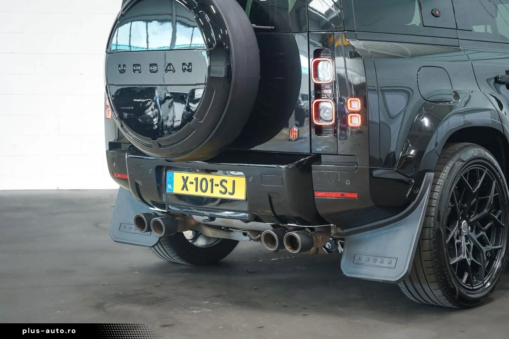LAND ROVER Defender 110 2.0 P400e 110 SE   URBAN Widebody