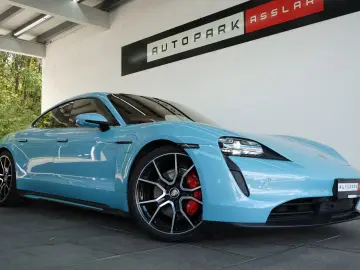 PORSCHE Taycan 4S