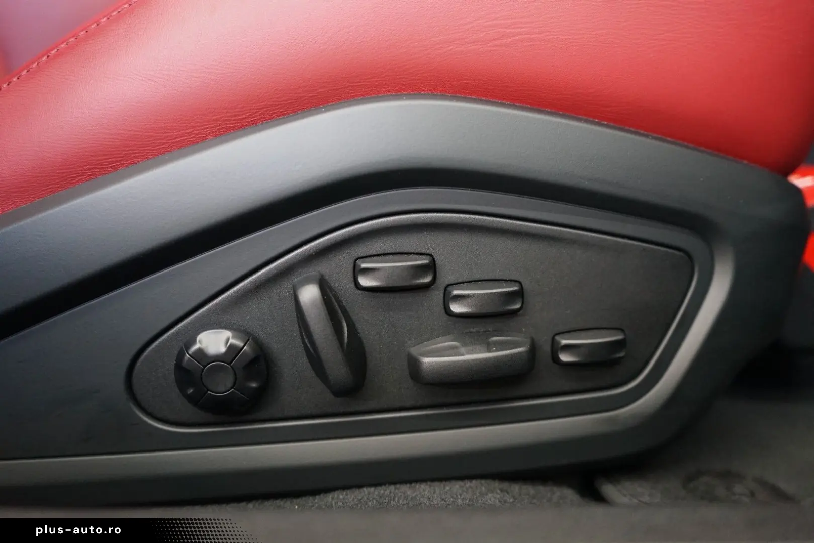 PORSCHE Taycan 4S