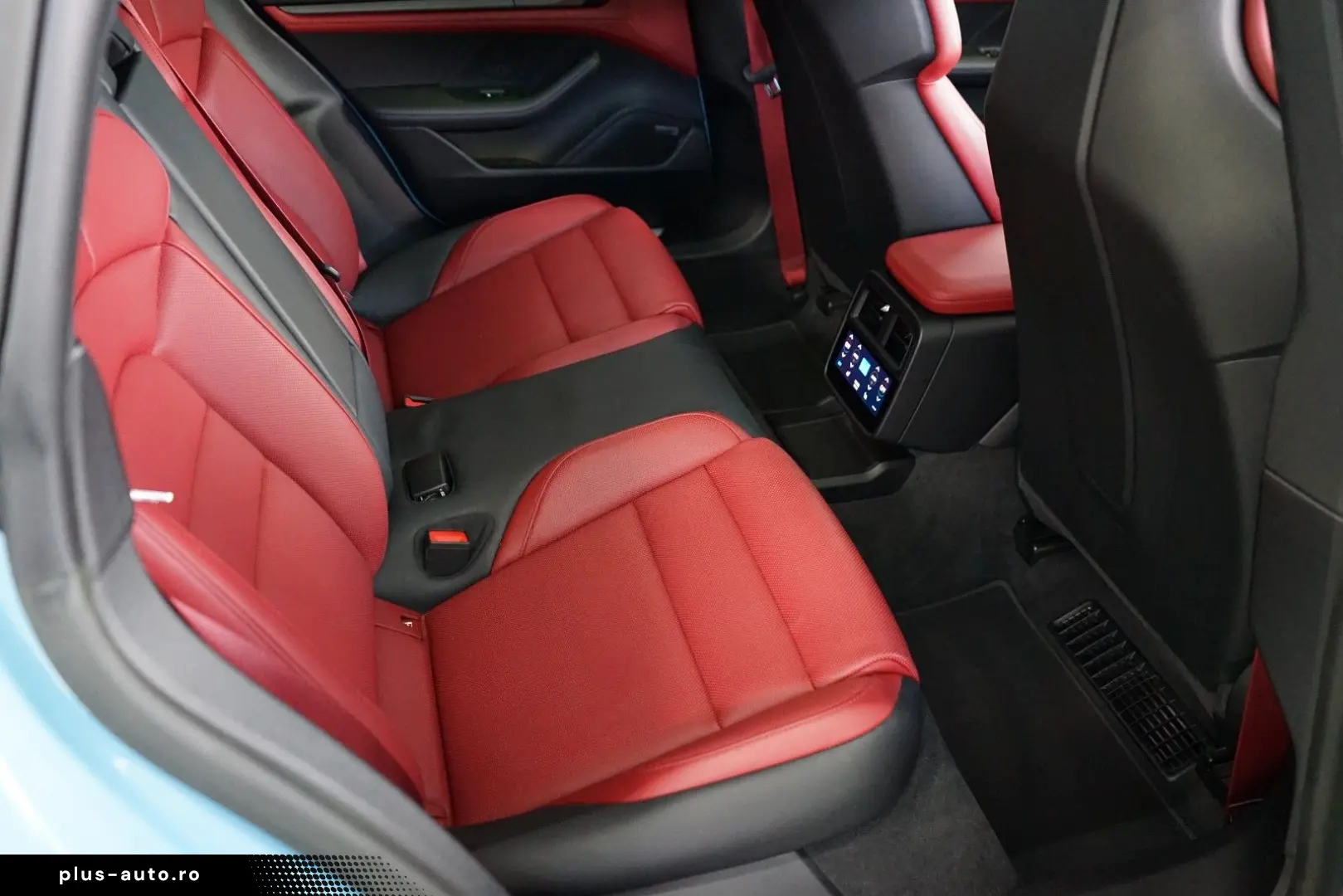 PORSCHE Taycan 4S