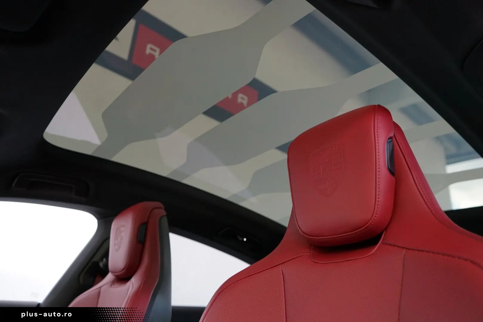 PORSCHE Taycan 4S