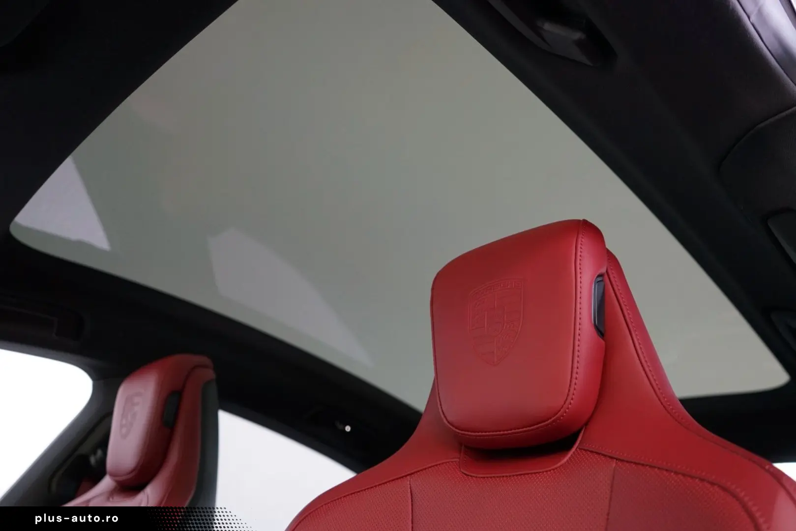 PORSCHE Taycan 4S