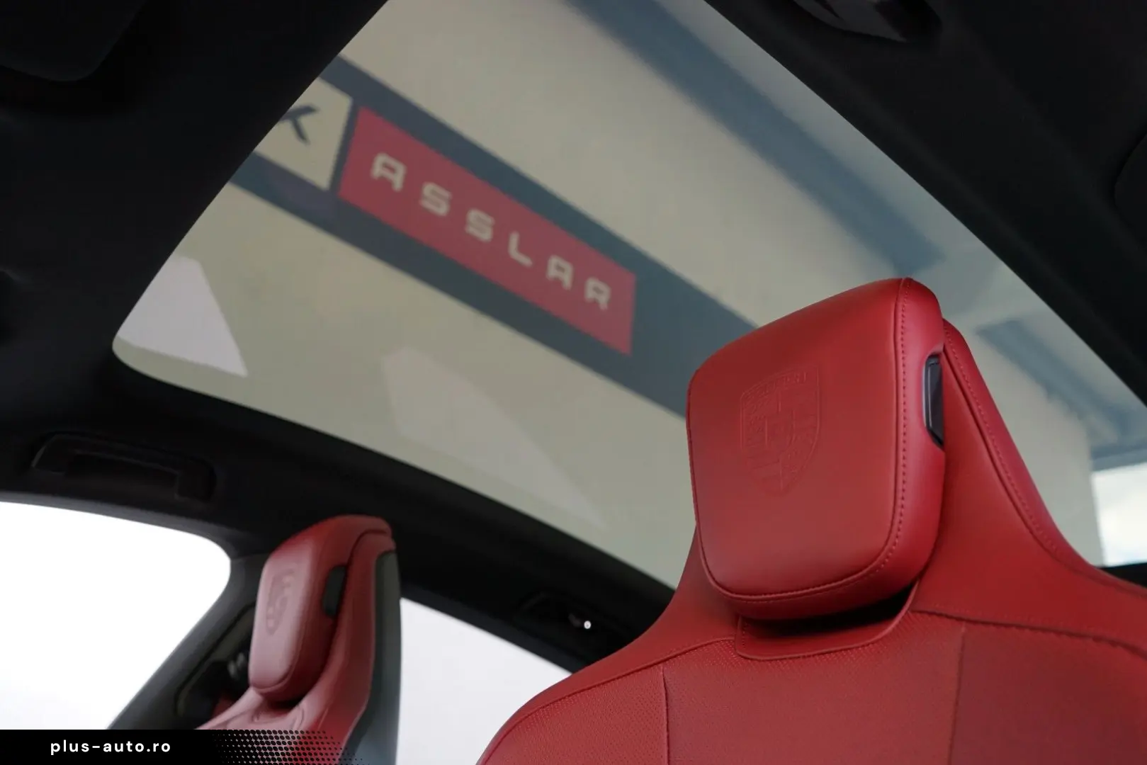 PORSCHE Taycan 4S