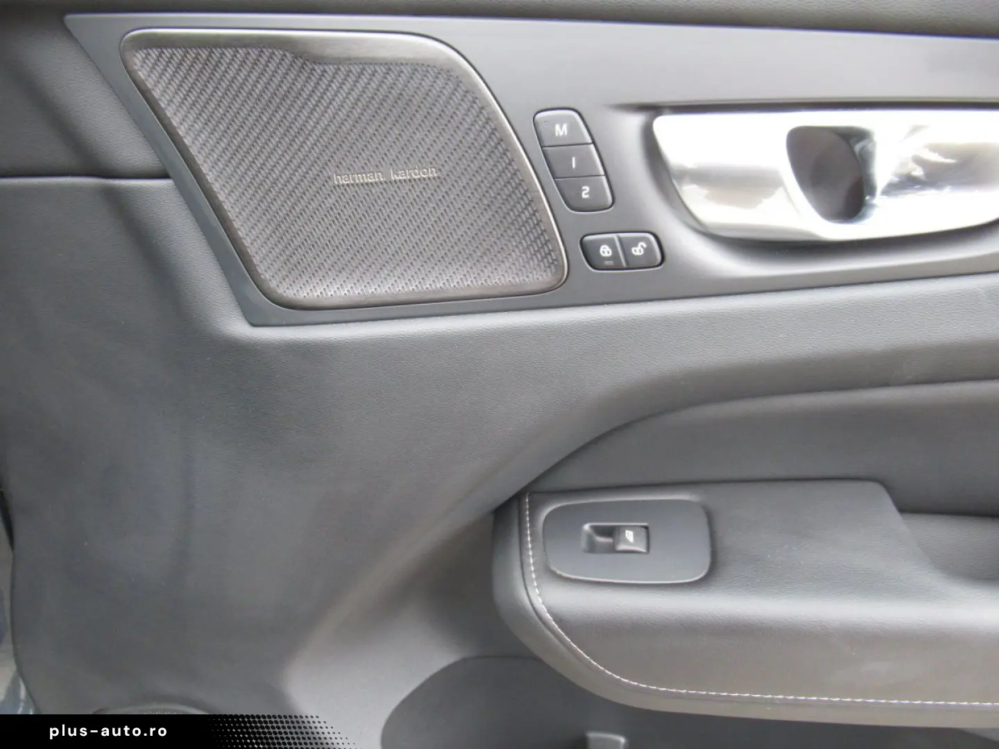 VOLVO XC60 B5 AWD Benzin Plus Bright