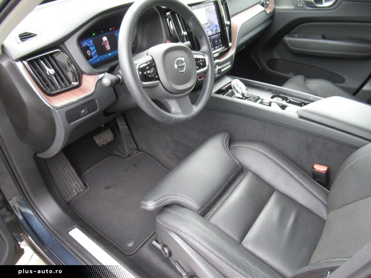 VOLVO XC60 B5 AWD Benzin Plus Bright