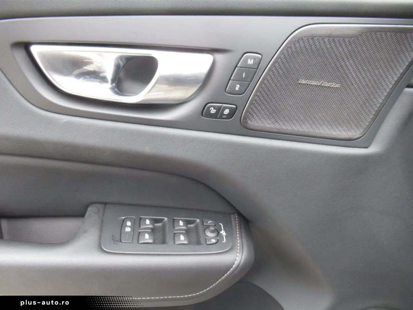 VOLVO XC60 B5 AWD Benzin Plus Bright