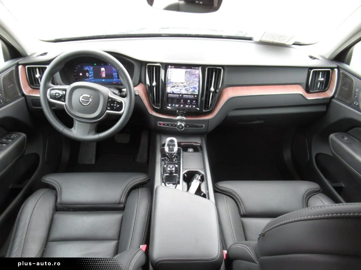 VOLVO XC60 B5 AWD Benzin Plus Bright