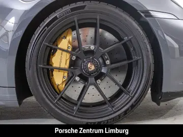 PORSCHE 992 911 Carrera 4 GTS Cabrio