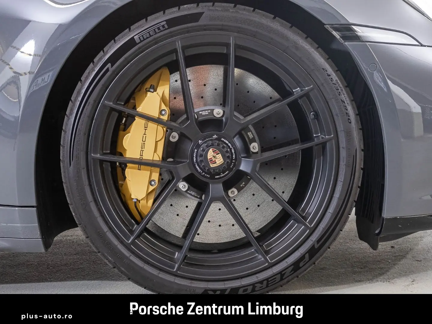 PORSCHE 992 911 Carrera 4 GTS Cabrio