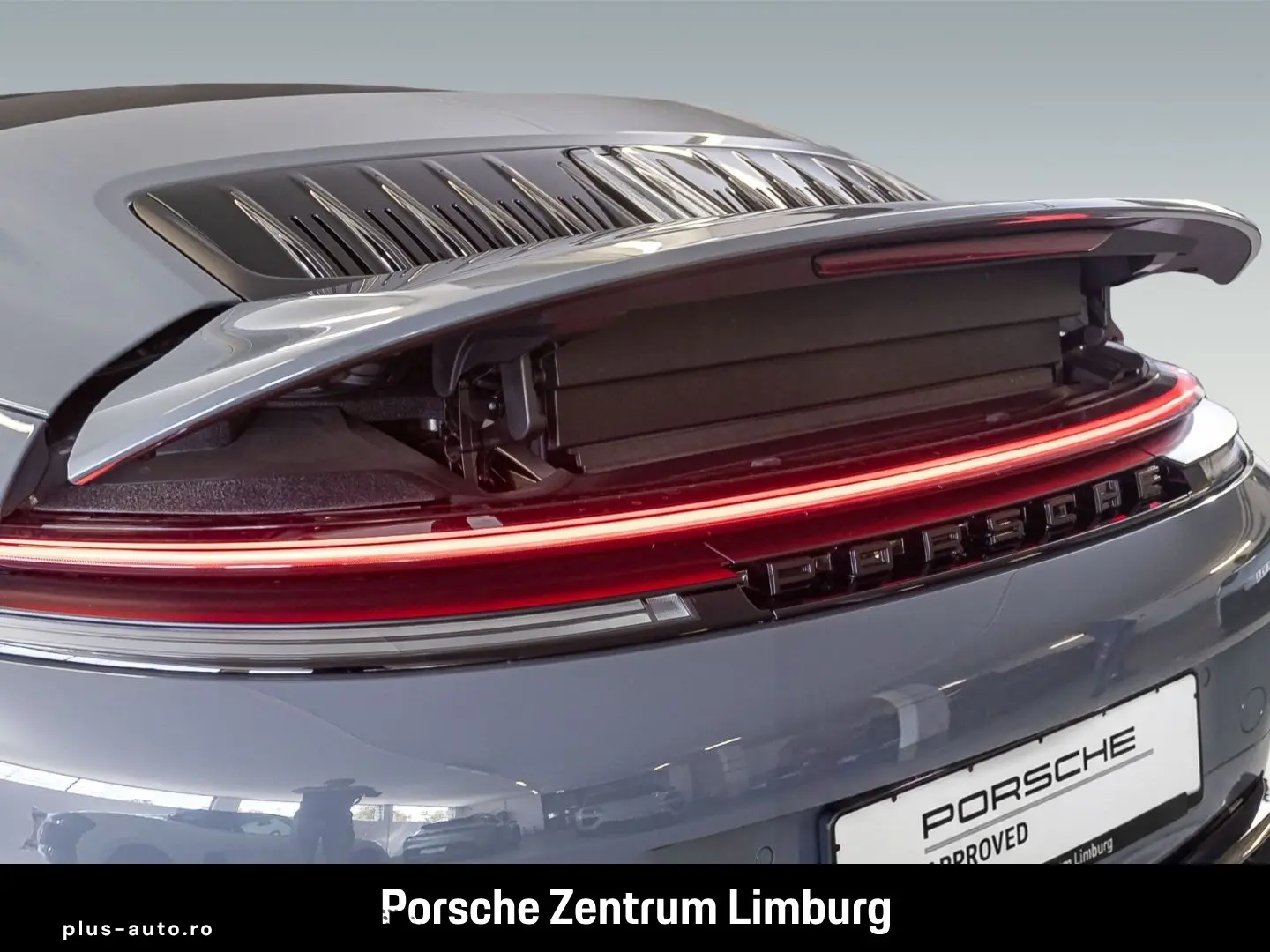 PORSCHE 992 911 Carrera 4 GTS Cabrio