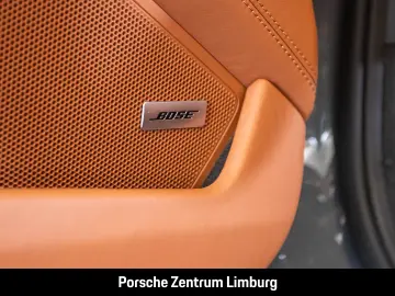 PORSCHE 992 911 Carrera 4 GTS Cabrio