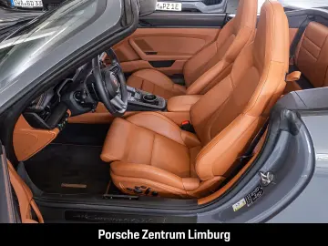 PORSCHE 992 911 Carrera 4 GTS Cabrio