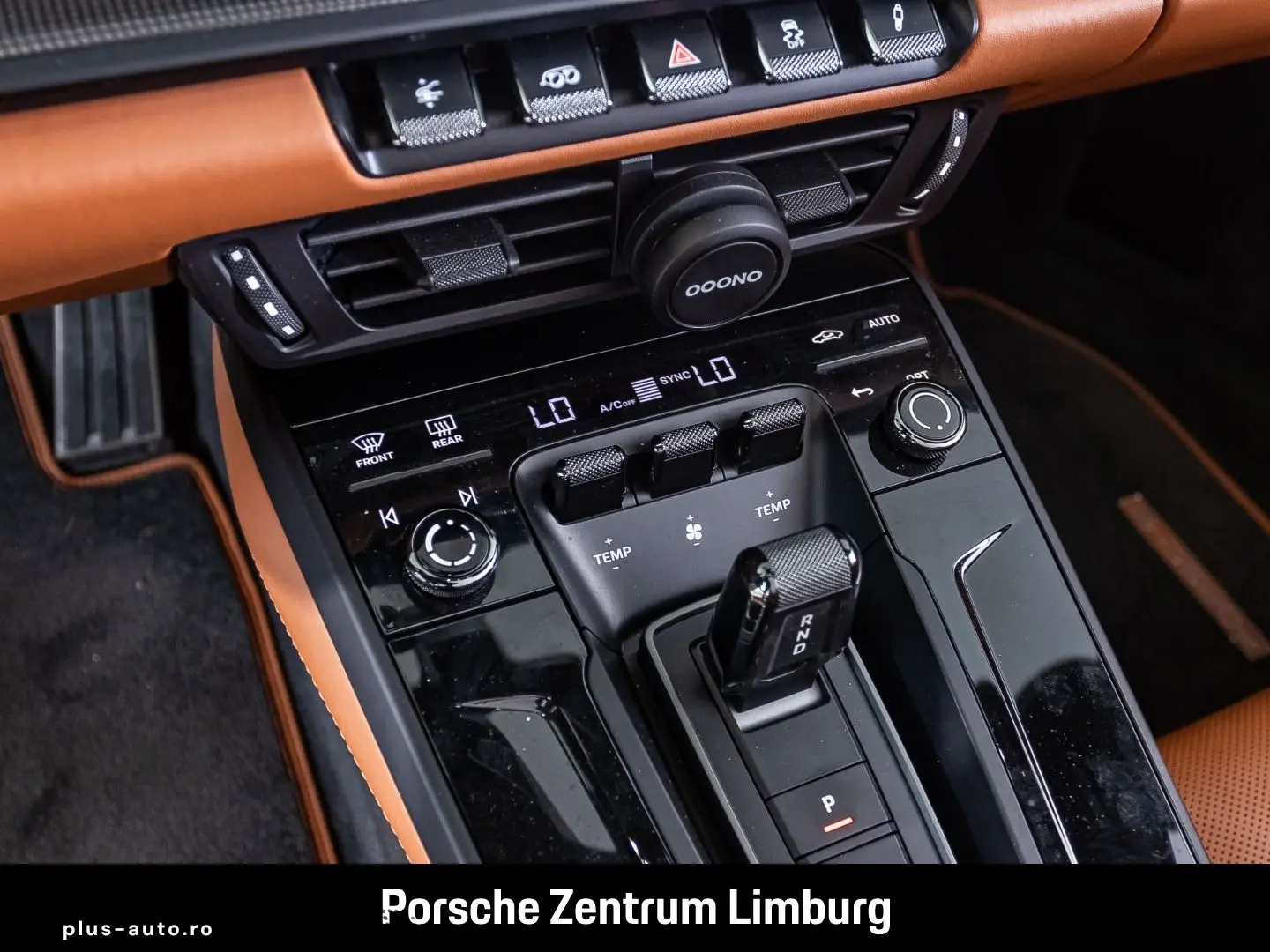 PORSCHE 992 911 Carrera 4 GTS Cabrio