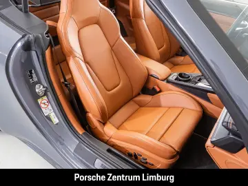 PORSCHE 992 911 Carrera 4 GTS Cabrio