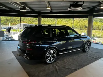 BMW X7 xDrive 40i M Sport LED