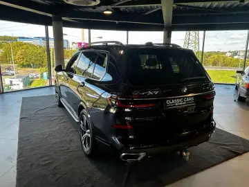 BMW X7 xDrive 40i M Sport LED