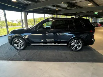 BMW X7 xDrive 40i M Sport LED