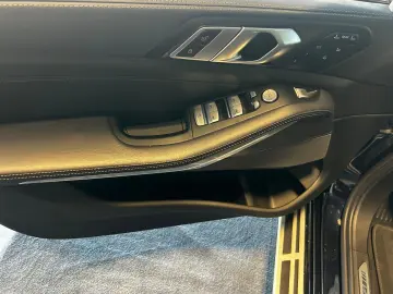 BMW X7 xDrive 40i M Sport LED