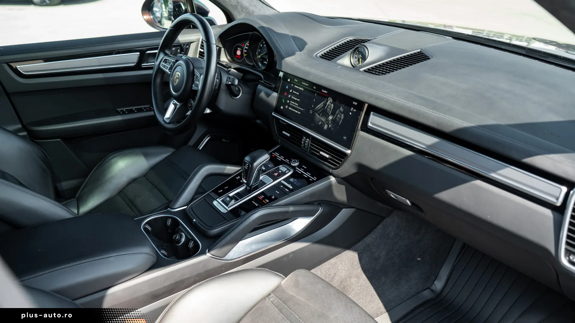 Porsche Cayenne Turbo S Hybrid  Burmester  Pano  Matrix