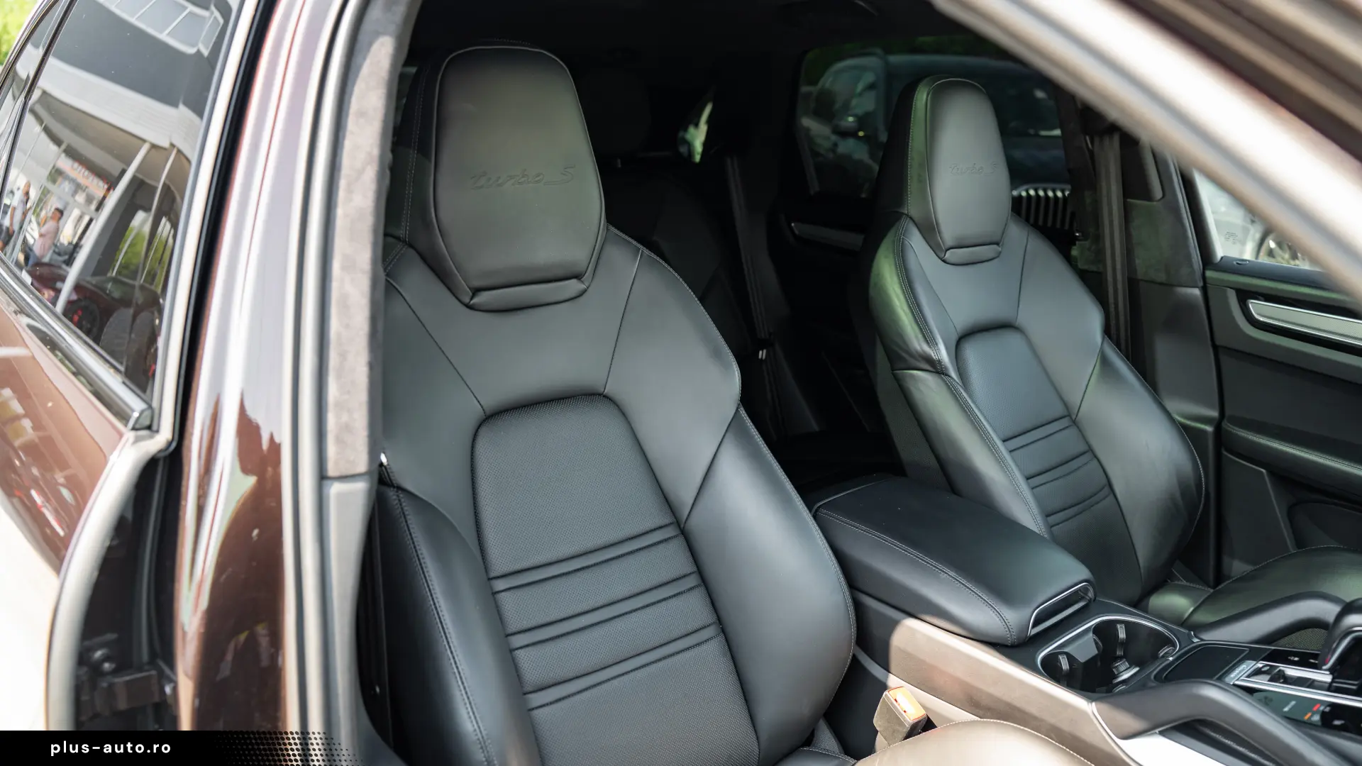 Porsche Cayenne Turbo S Hybrid  Burmester  Pano  Matrix