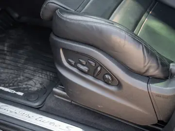 Porsche Cayenne Turbo S Hybrid  Burmester  Pano  Matrix