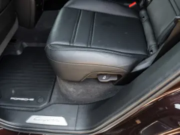 Porsche Cayenne Turbo S Hybrid  Burmester  Pano  Matrix