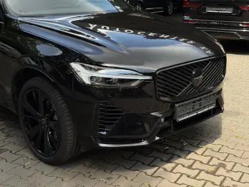 VOLVO XC60 T6 FACELIFT Plus Black