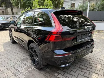 VOLVO XC60 T6 FACELIFT Plus Black