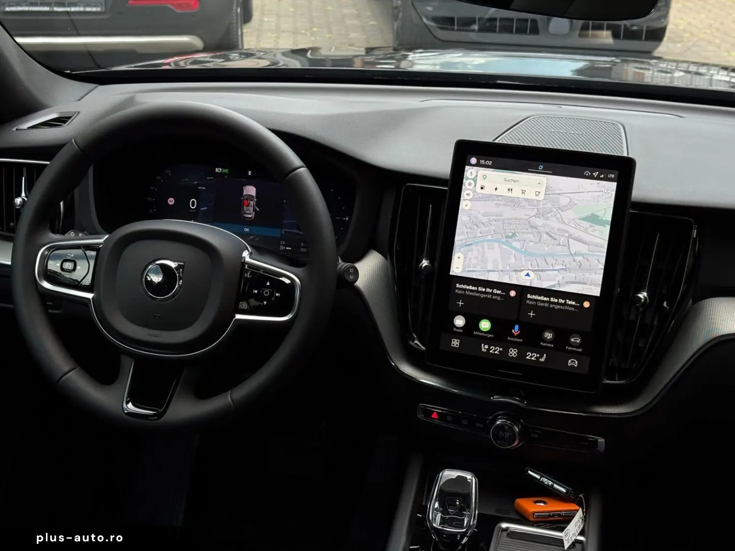 VOLVO XC60 T6 FACELIFT Plus Black