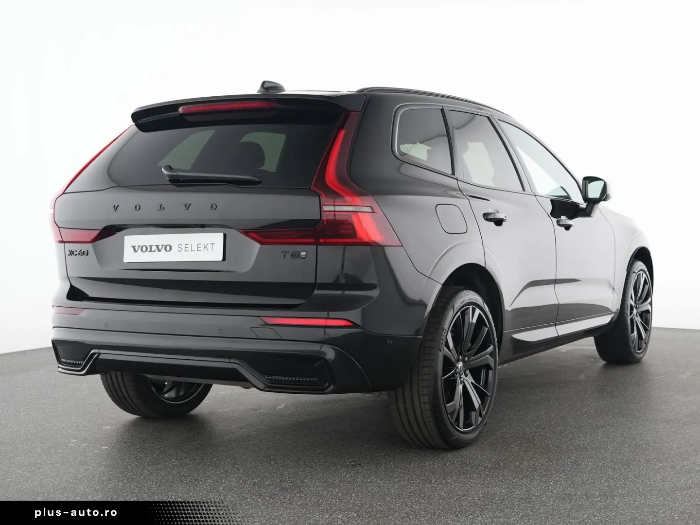 VOLVO XC60 T8 AWD Ultra Black Ed.   AHK   Massage