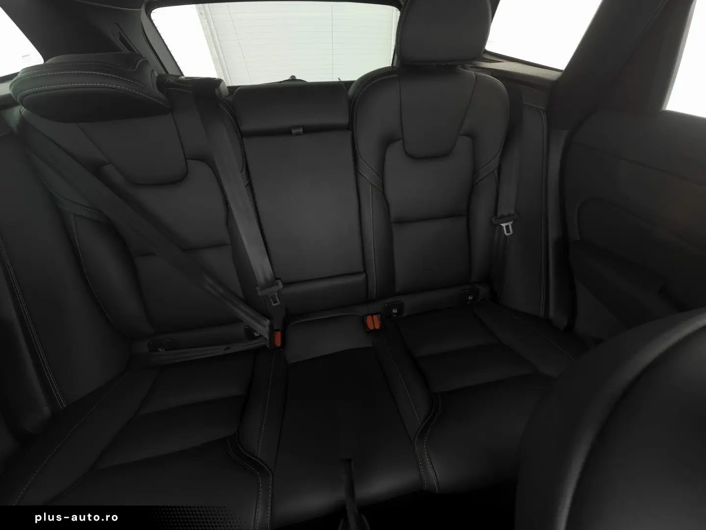 VOLVO XC60 T8 AWD Ultra Black Ed.   AHK   Massage
