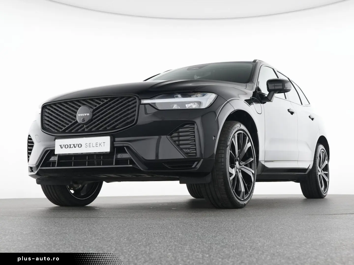 VOLVO XC60 T8 AWD Ultra Black Ed.   AHK   Massage