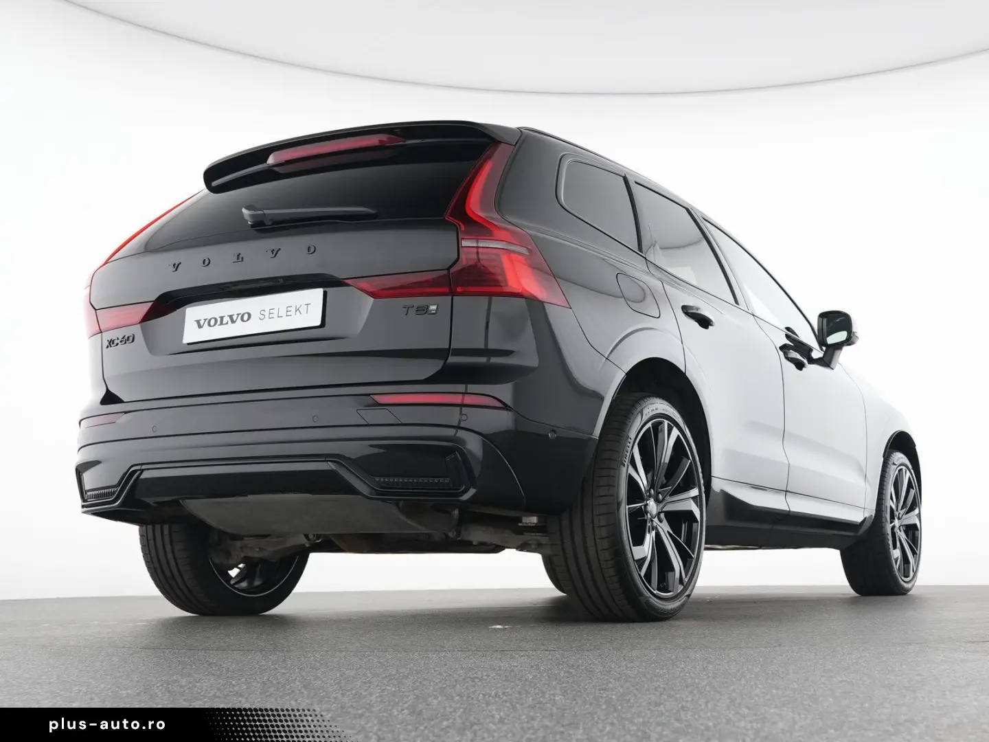 VOLVO XC60 T8 AWD Ultra Black Ed.   AHK   Massage