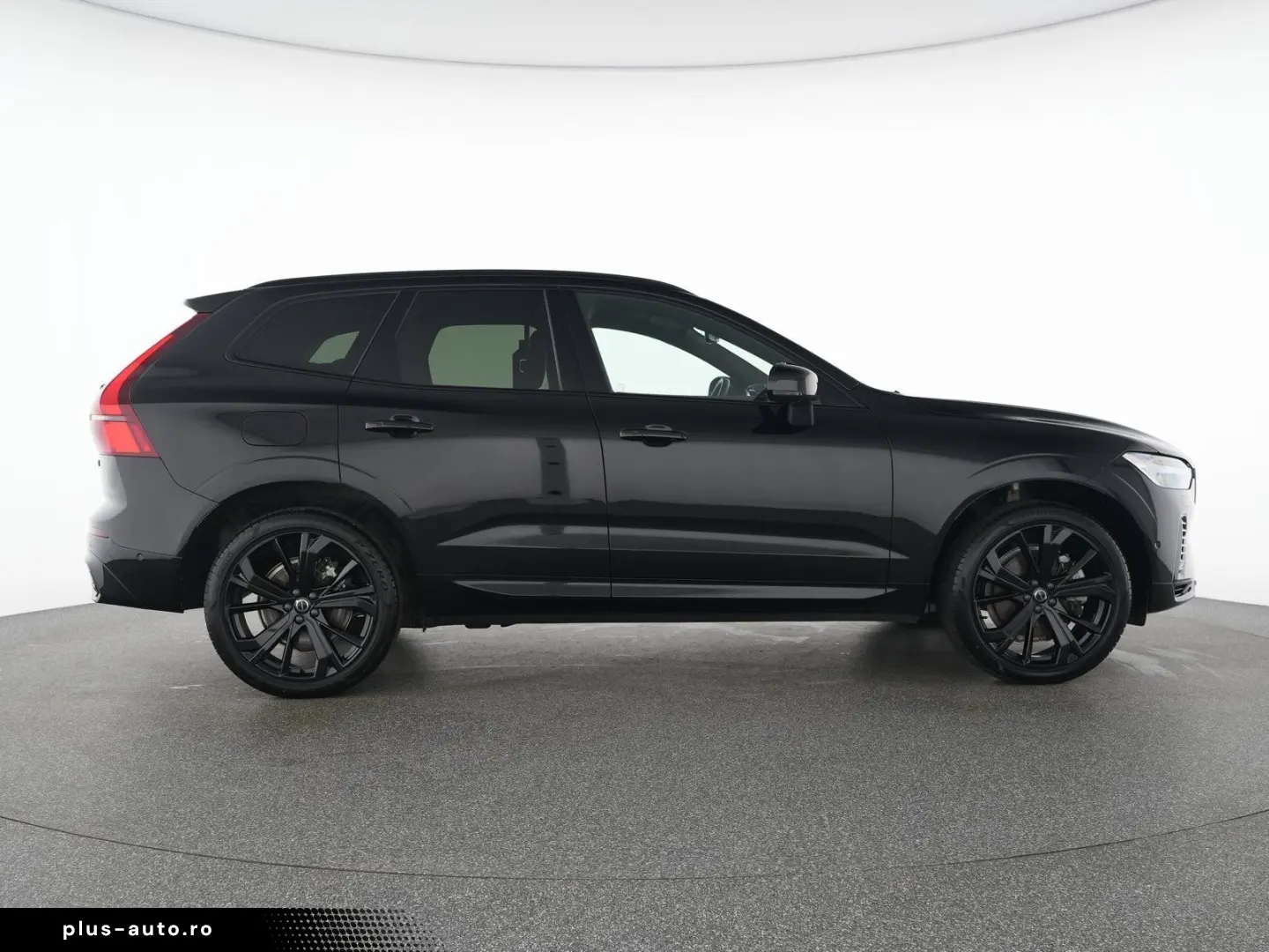 VOLVO XC60 T8 AWD Ultra Black Ed.   AHK   Massage