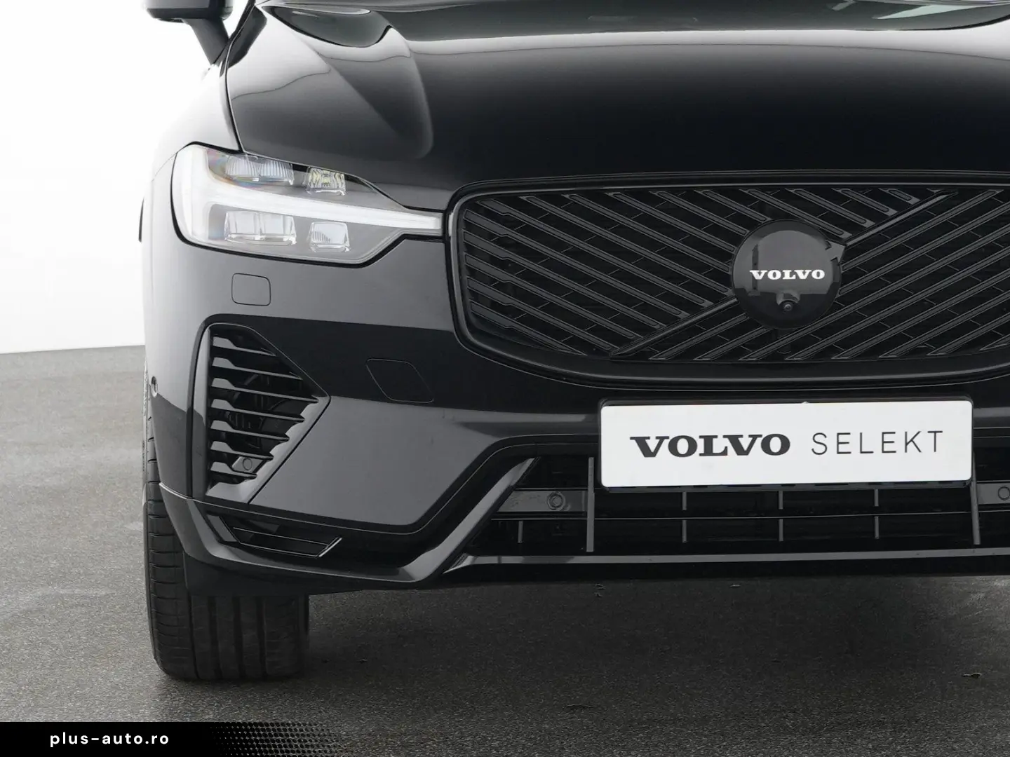 VOLVO XC60 T8 AWD Ultra Black Ed.   AHK   Massage