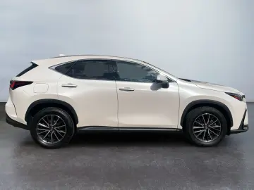 LEXUS NX 450h  E-FOUR Executive Line  LED HUD 360  ACC