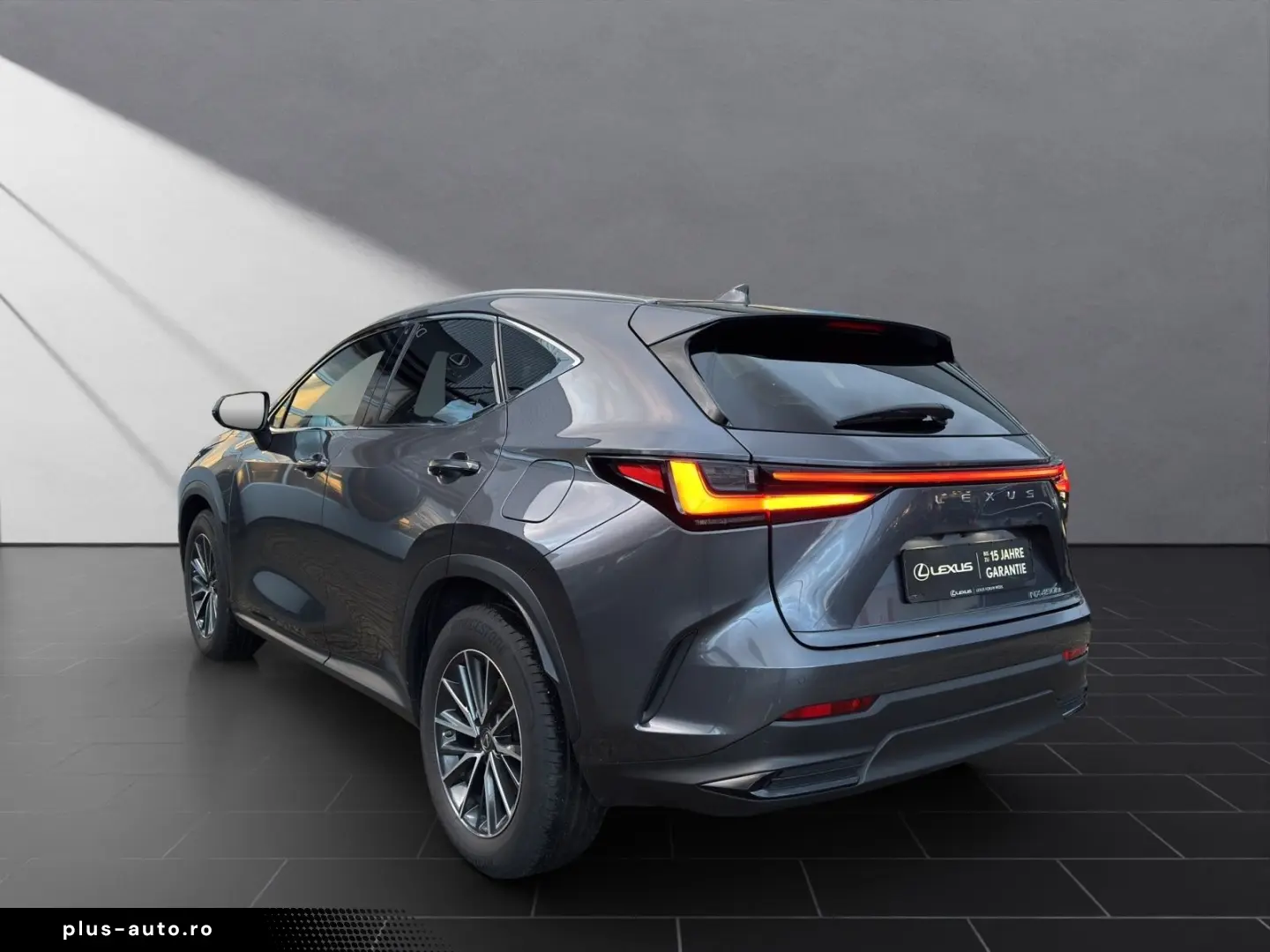 LEXUS NX 450h   E-Four SHZ CARPLAY NAVI  15J-GARANTIE
