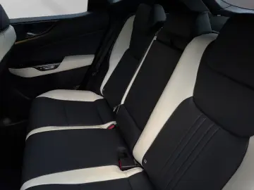 LEXUS NX 450h   E-Four SHZ CARPLAY NAVI  15J-GARANTIE