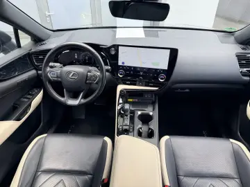 LEXUS NX 450h  E-FOUR Business Edition