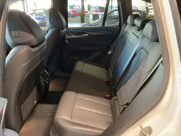 BMW iX3 M Paket