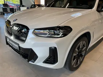 BMW iX3 M Paket