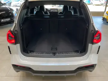 BMW iX3 M Paket