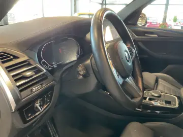 BMW iX3 M Paket