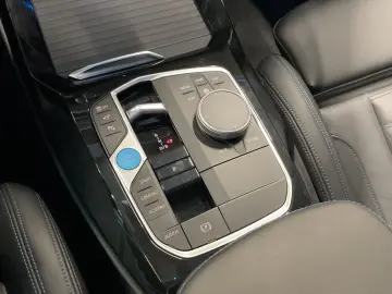 BMW iX3 M Paket