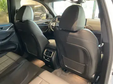 BMW iX3 M Paket