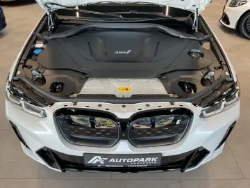 BMW iX3 M Paket